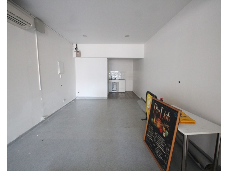 Shop 2/3065 Surfers Paradise Boulevard, Surfers Paradise QLD 4217