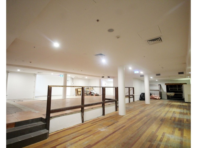 B/3 Cavill Avenue, Surfers Paradise QLD 4217
