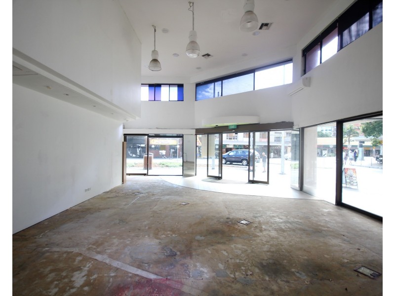 Shop 6/3043 Surfers Paradise Boulevard, Surfers Paradise QLD 4217