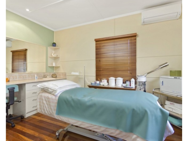 123 Musgrave Avenue, Labrador QLD 4215