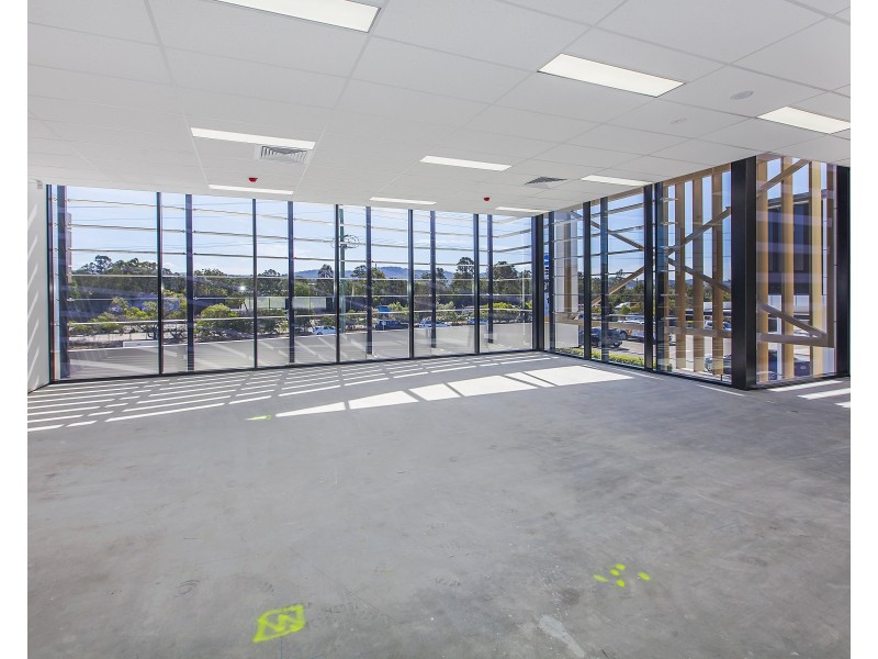 BS1 + BS2 108 Siganto Drive, Helensvale QLD 4212