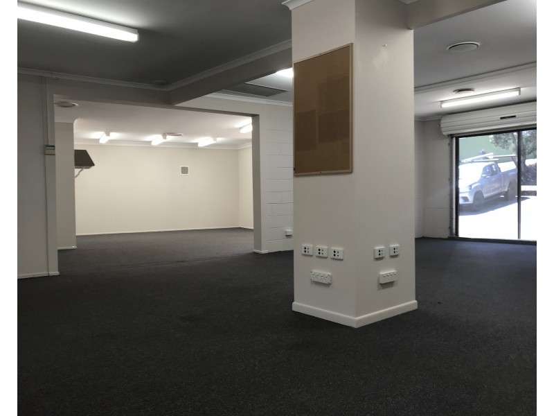 10 and 11/7 United Road, Ashmore QLD 4214