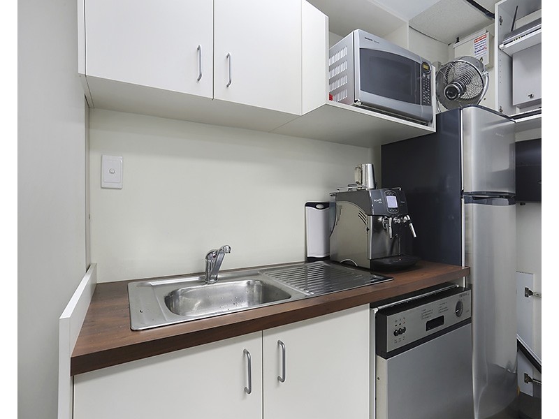 46 Cavill Avenue, Surfers Paradise QLD 4217