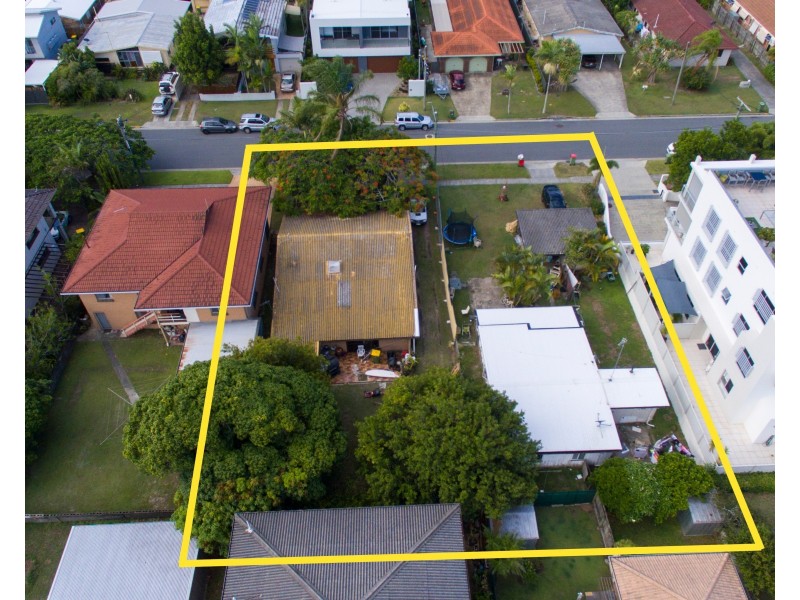 12-14 Victor Avenue, Paradise Point QLD 4216