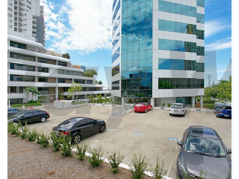 2 64 Marine Parade, Southport QLD 4215