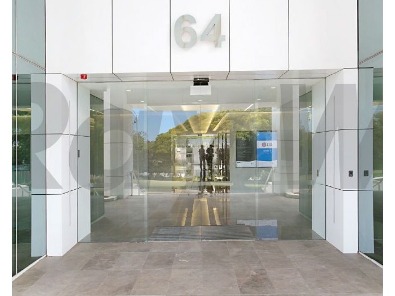 2 64 Marine Parade, Southport QLD 4215