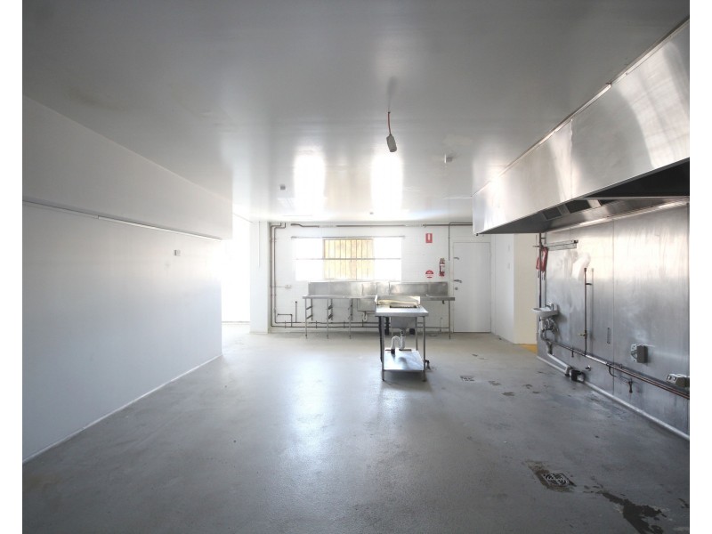 1/8 West Street, Burleigh Heads QLD 4220