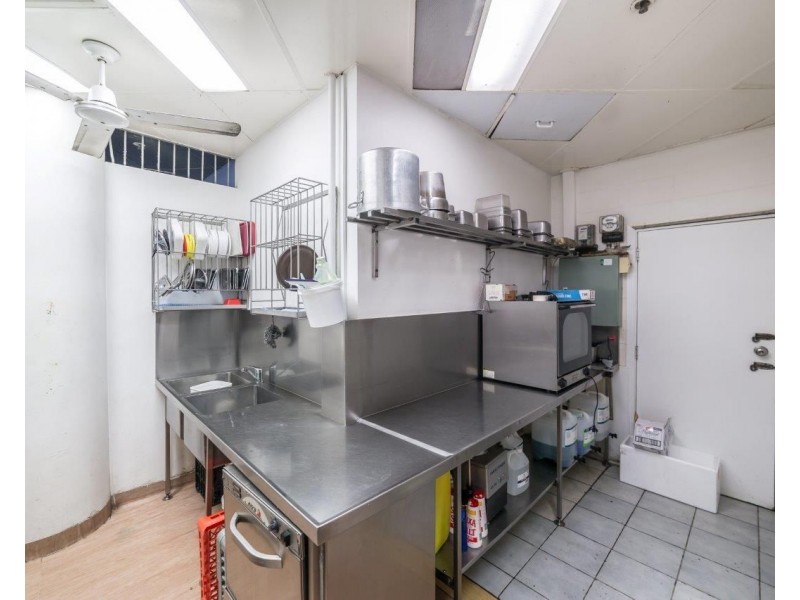 16 and 17/15 Victoria Avenue, Broadbeach QLD 4218