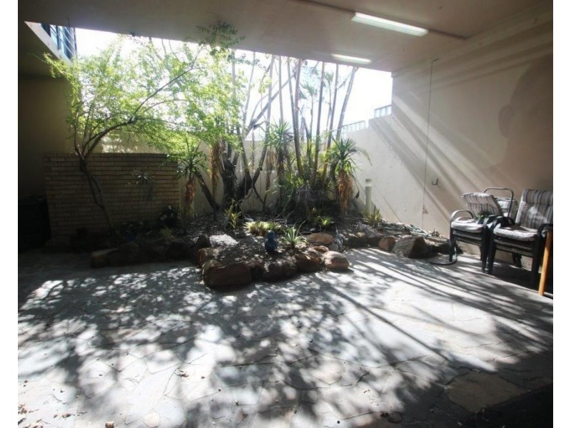 G 42 Bundall Road, Bundall QLD 4217