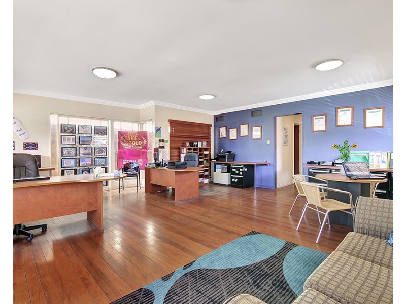 4 Glenelg Avenue, Mermaid Beach QLD 4218