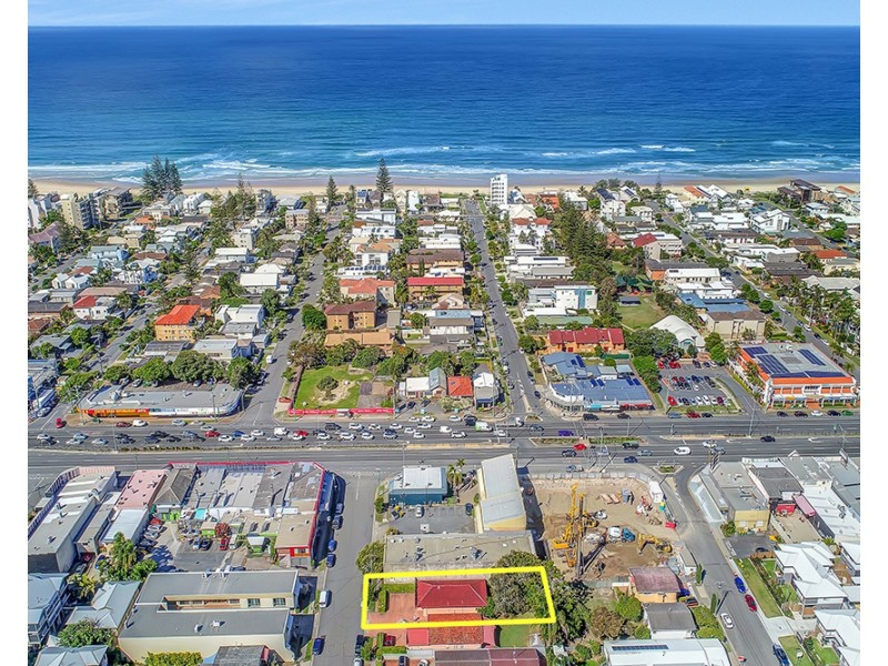 4 Glenelg Avenue, Mermaid Beach QLD 4218