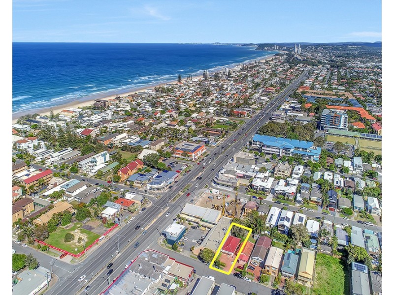 4 Glenelg Avenue, Mermaid Beach QLD 4218