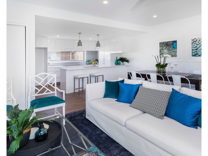 18 Lenneberg Street, Southport QLD 4215