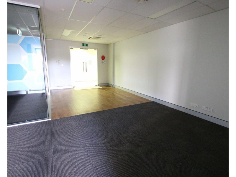 1 2 Boston Court, Varsity Lakes QLD 4227