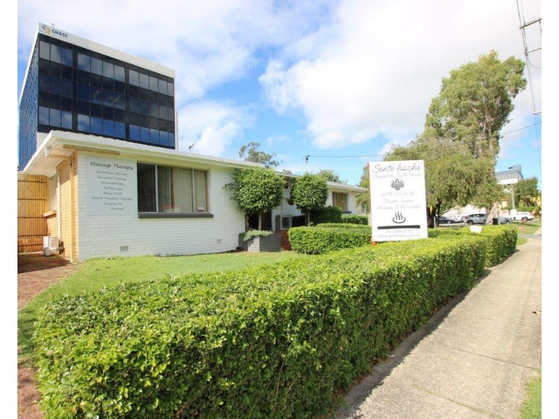 1 107 Upton Street, Bundall QLD 4217