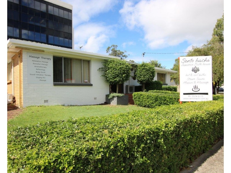 1 107 Upton Street, Bundall QLD 4217