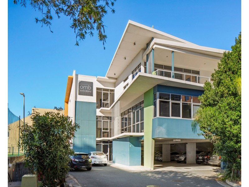 9 Seabank Lane, Southport QLD 4215