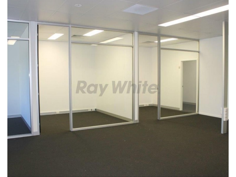 9 Seabank Lane, Southport QLD 4215