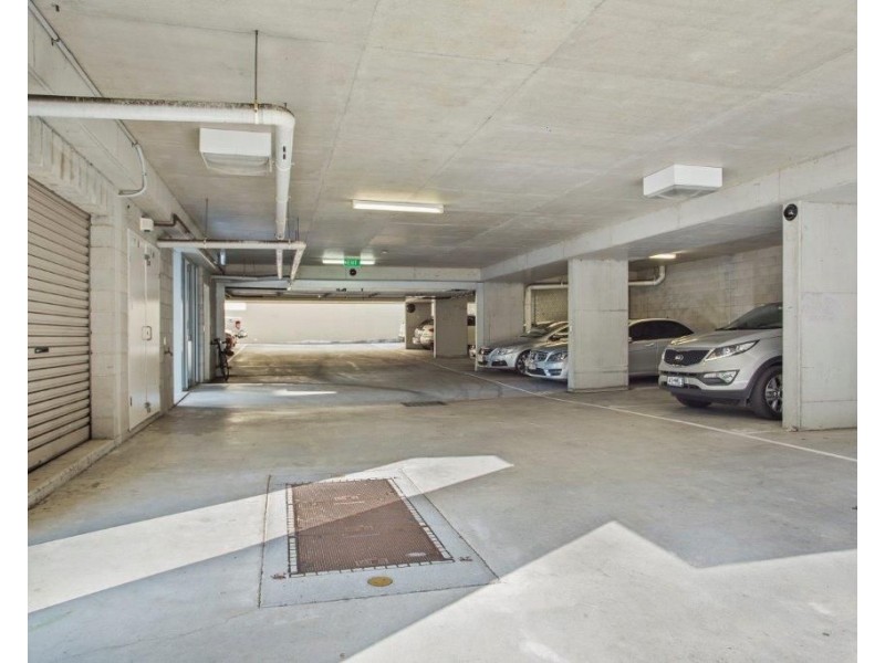 9 Seabank Lane, Southport QLD 4215