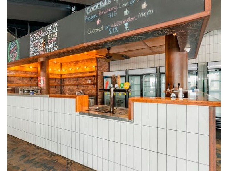 15 Victoria Avenue, Broadbeach QLD 4218