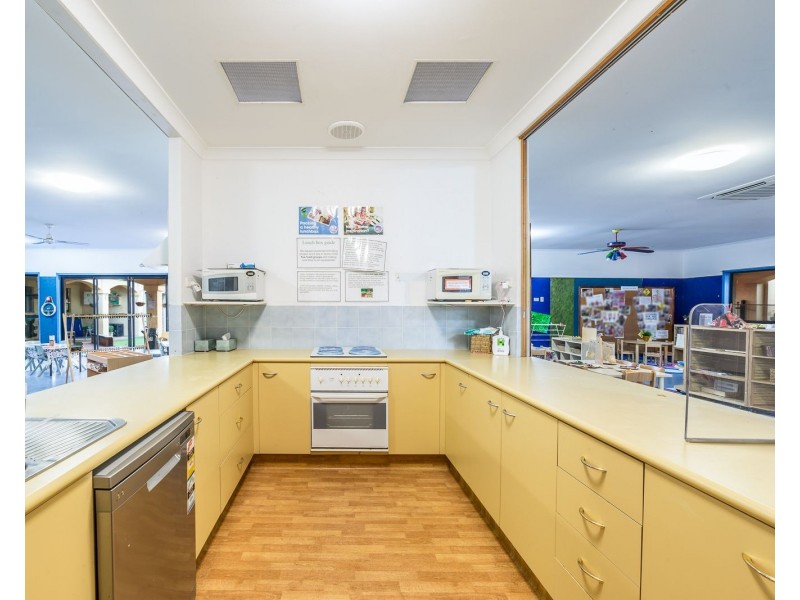 5 Tonga Place, Parkwood QLD 4214