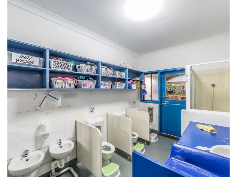 5 Tonga Place, Parkwood QLD 4214