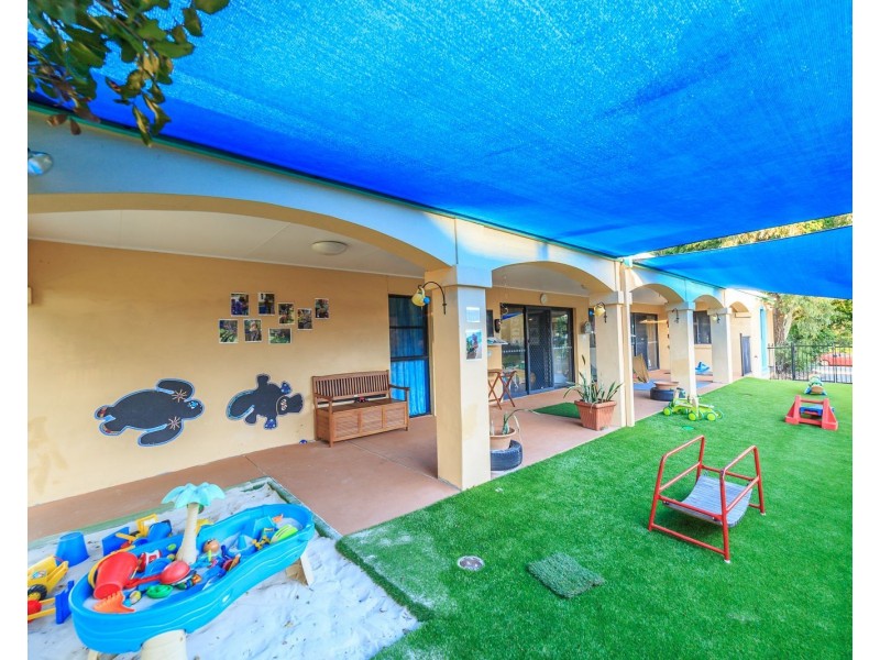5 Tonga Place, Parkwood QLD 4214