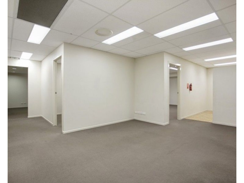 22 Ereton Drive, Arundel QLD 4214