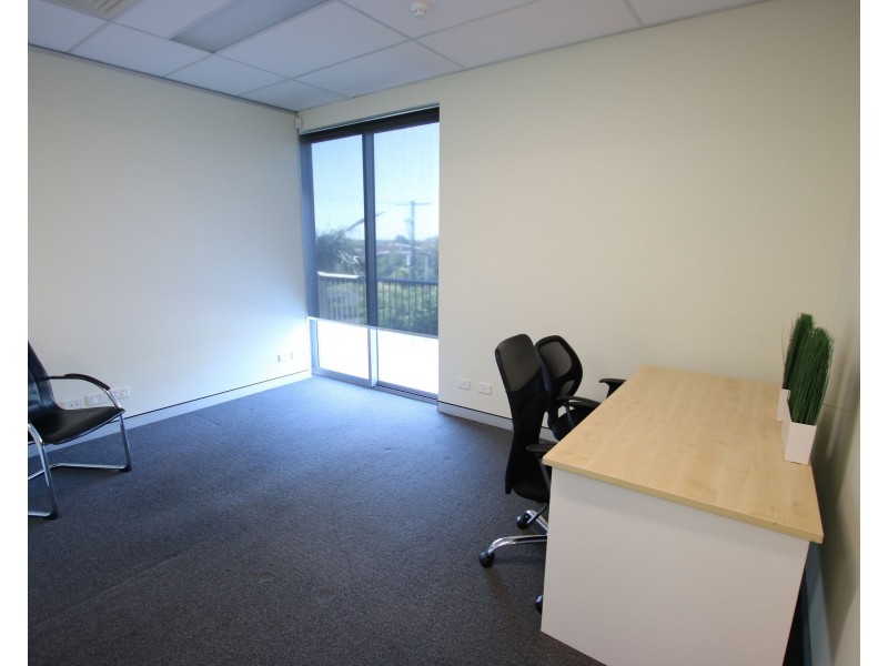 Suite 3/Level 1 84 Brisbane Road, Labrador QLD 4215