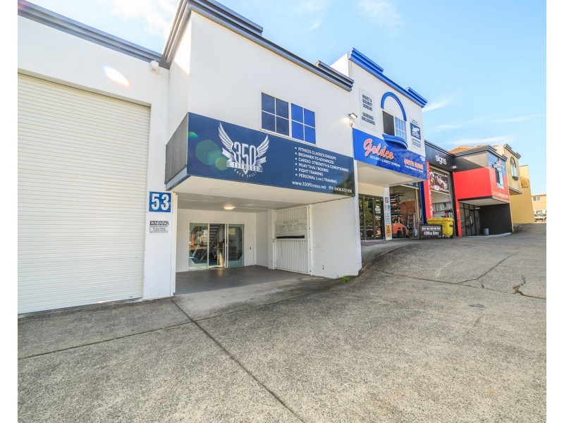 53 Paradise Avenue, Miami QLD 4220