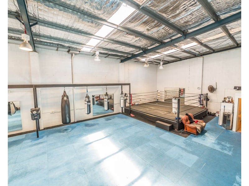 53 Paradise Avenue, Miami QLD 4220