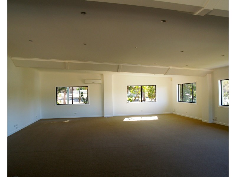 40 Commercial Drive, Ashmore QLD 4214