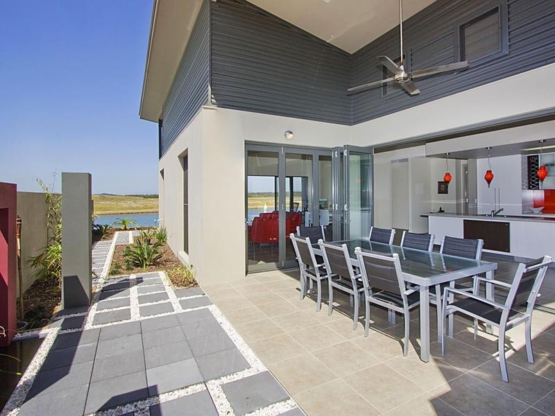 1 Windward Place, Jacobs Well QLD 4208
