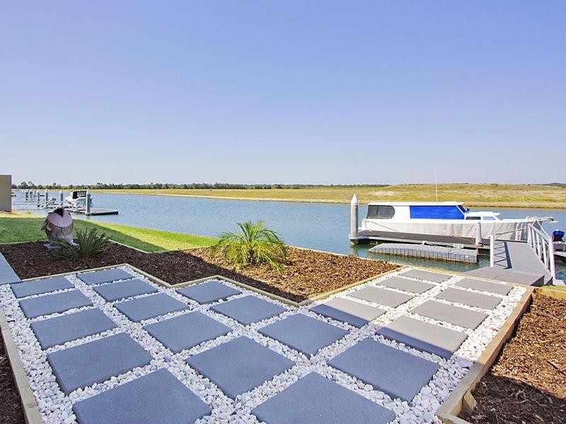 1 Windward Place, Jacobs Well QLD 4208