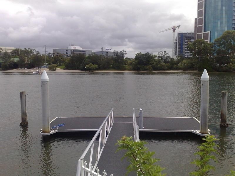 Chevron Island QLD 4217