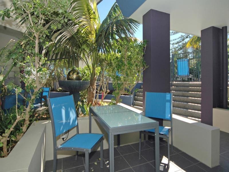 Coolangatta QLD 4225