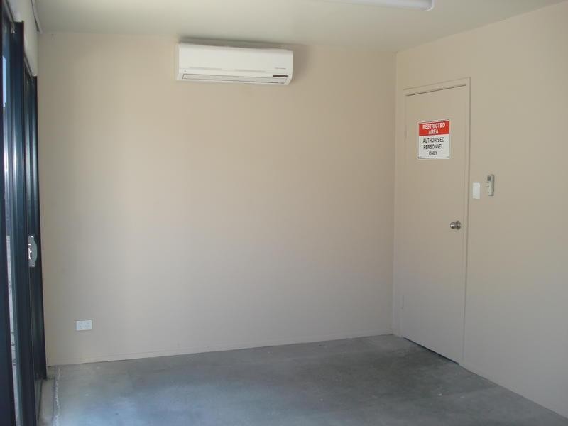 Yatala QLD 4207