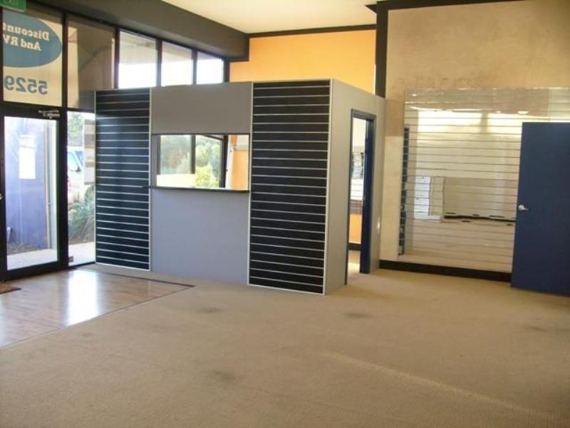 2 142 Siganto Drive, Helensvale QLD 4212