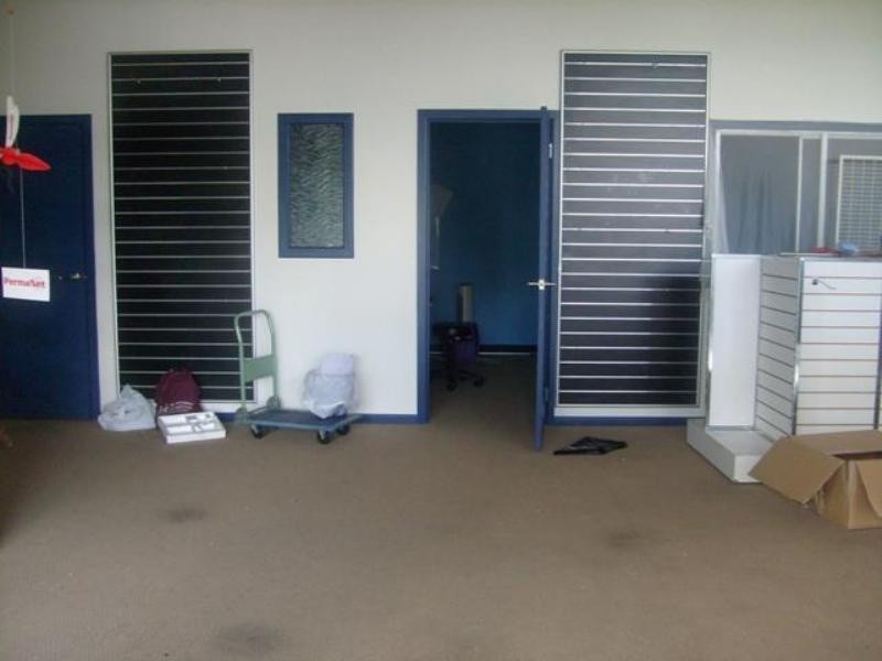 2 142 Siganto Drive, Helensvale QLD 4212