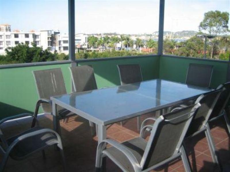 Varsity Lakes QLD 4227