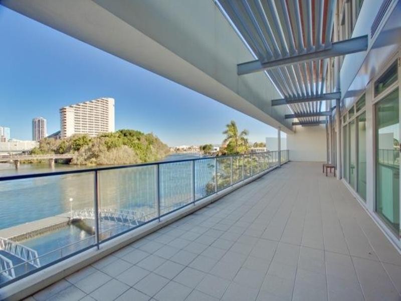 Broadbeach QLD 4218