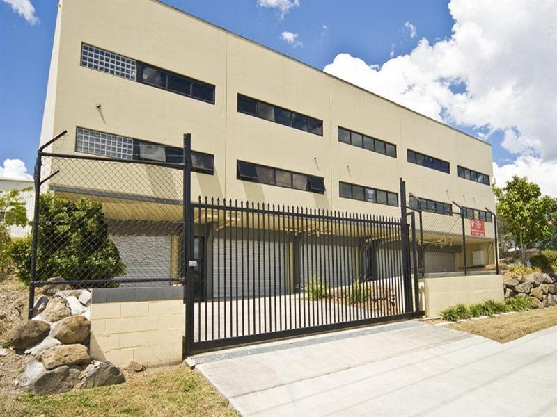 5 97 Harburg Drive, Beenleigh QLD 4207