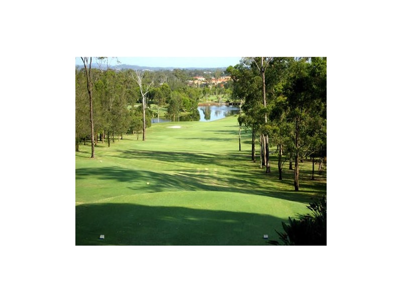 2 Arundel Drive, Arundel QLD 4214