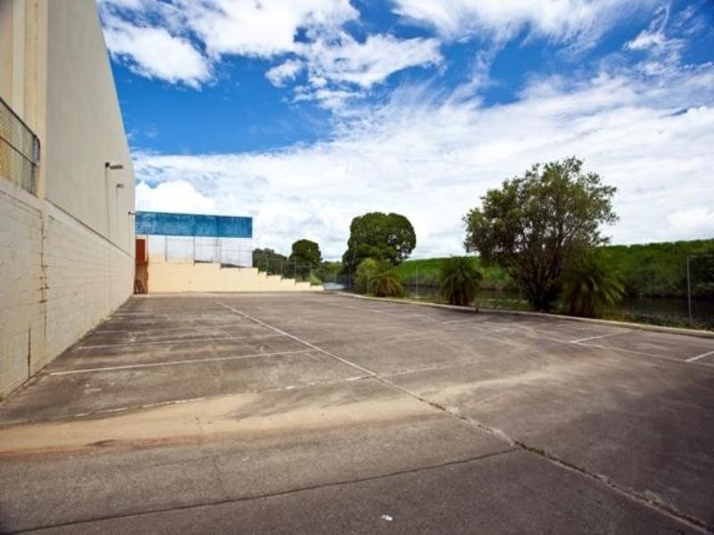 17 Strathaird Road, Bundall QLD 4217