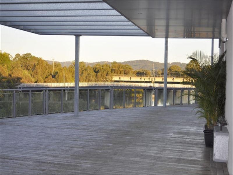 Hope Island QLD 4212