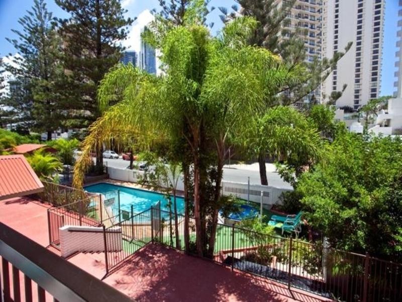 24 Trickett Street, Surfers Paradise QLD 4217