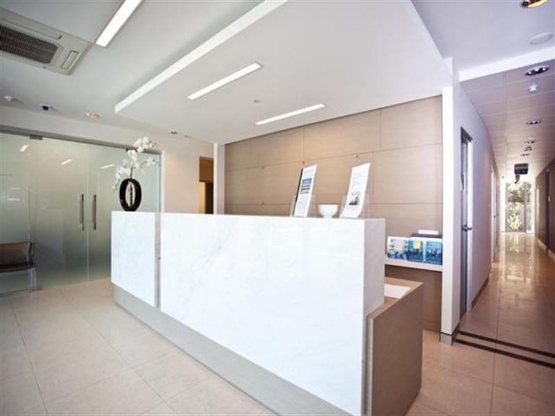 7-9 Burra Street, Chevron Island QLD 4217