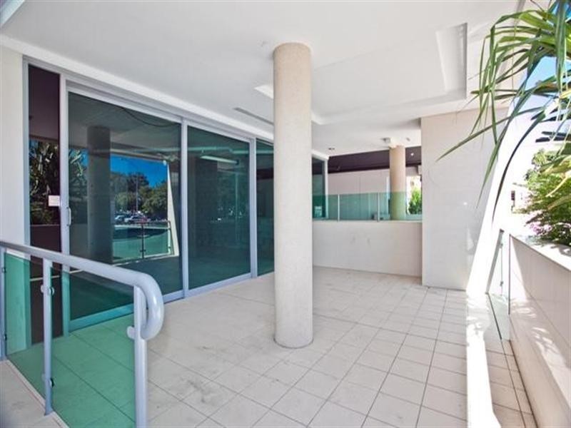 7-9 Burra Street, Chevron Island QLD 4217