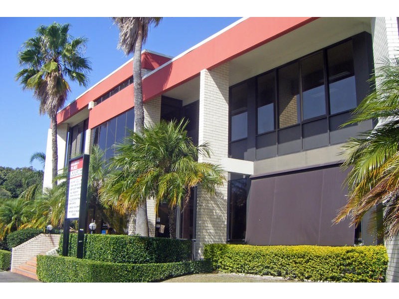 2 Elliott Street, Bundall QLD 4217