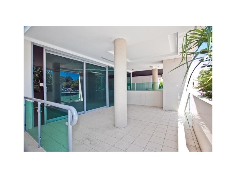 Chevron Island QLD 4217